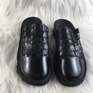 Vintage | Slide Sandals